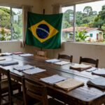 Sala de reuniões em Ariquemes preparada para encontro de lideranças políticas e empresários