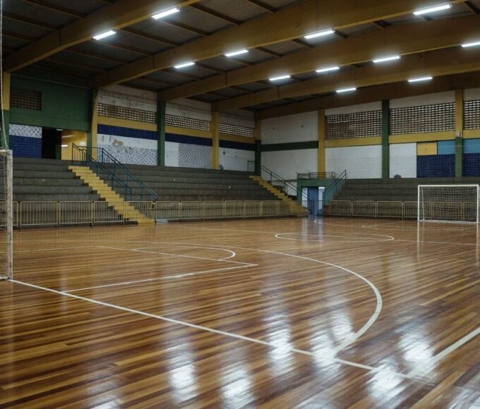 Quadra de futsal para quartas de final do Estadual 2026