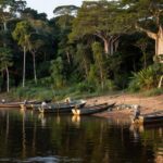 Rio Madeira em Porto Velho com barcos para o I Fórum Amazônico de Pesca Esportiva