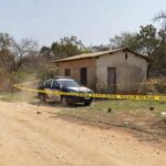 Viatura da PM em cena de crime em Cerejeiras após tentativa de feminicídio