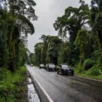 Rodovia BR-319 em Porto Velho com viaturas da PM após confronto