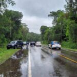 Viaturas da PM na BR-364 em Ariquemes após tiroteio