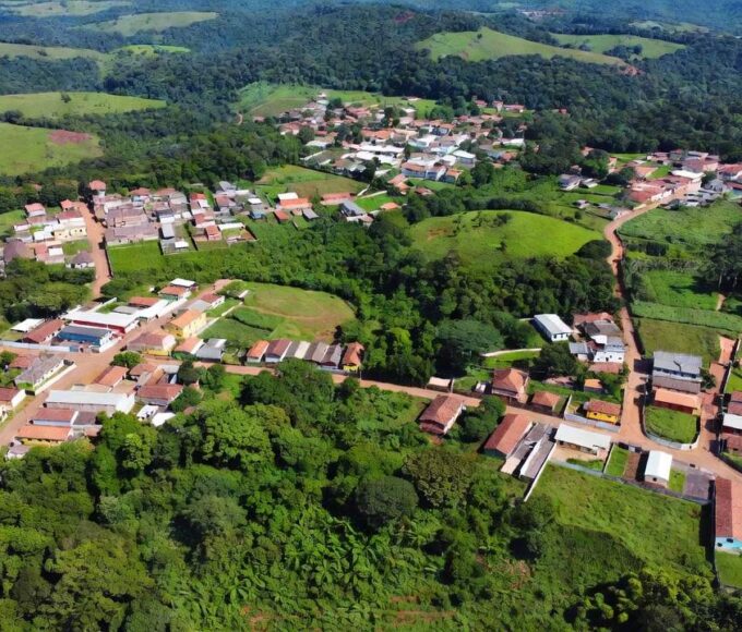 Vista aérea de cidades de Rondônia representando concentração do eleitorado