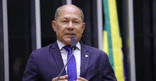 Coronel Chrisóstomo assumiu vaga titular na CPMI do INSS e se tornou um dos protagonistas da apuração