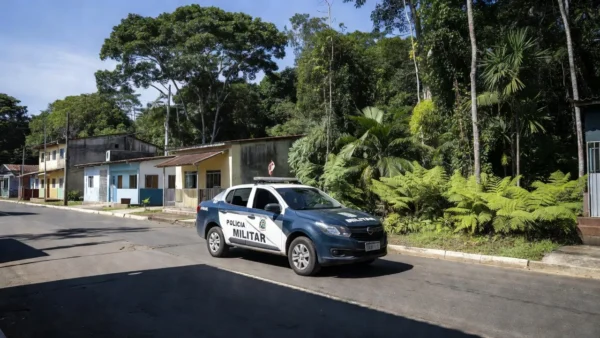 Os envolvidos e os materiais recolhidos foram apresentados na UNISP para a tomada das medidas cabíveis pela Polícia Civil