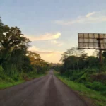 Outdoor instalado às margens da BR-364, em Ouro Preto do Oeste / Foto: Divulgação