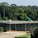 Vista da Assembleia Legislativa de Rondônia simbolizando pré-candidatura a deputado federal