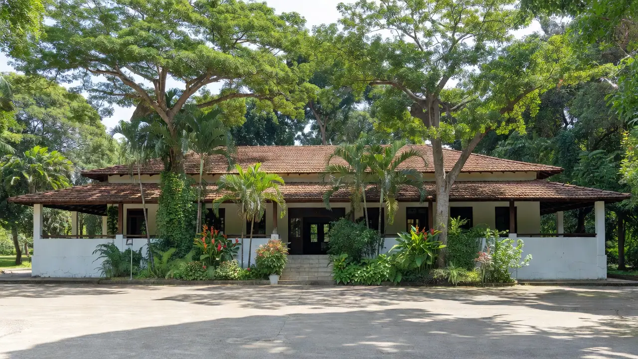 Fachada da Prefeitura de Porto Velho representando reajuste de auxílio a servidores