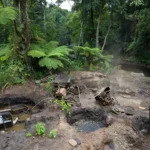 Área de garimpo ilegal de diamantes em terras indígenas de Vilhena