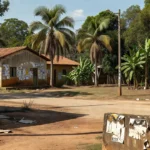Adesivos de campanha em muros de município no Cone Sul de Rondônia