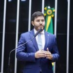 Polícia Federal apreende R$ 2 milhões com motorista ligado a Maurício Carvalho
