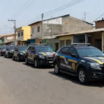 Viaturas da Polícia Federal em Porto Velho para apuração de vazamento da Operação Reduto