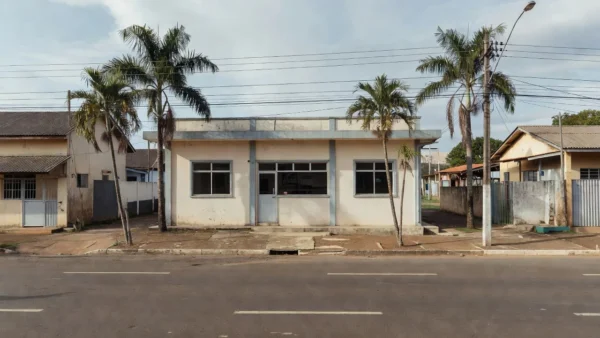 O caso foi registrado para que a Polícia Civil investigue a motivação e a autoria da tentativa de homicídio e dos atos de vandalismo