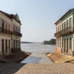 Passeio turístico histórico em Porto Velho com vista do Rio Madeira