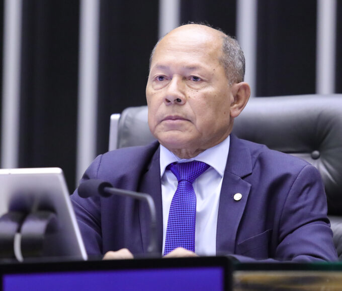 R$ 200 mil transformam Rondônia: Coronel Chrisóstomo leva inclusão digital a milhares de rondonienses